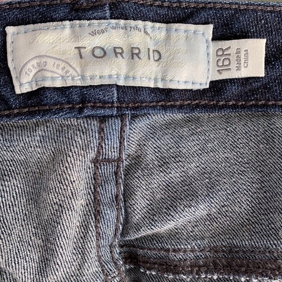 𝅺TORRID Boyfriend Jeans, Size 16R, Dark Wash. - Picture 3 of 6
